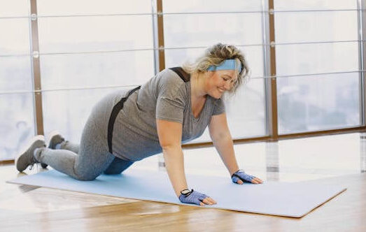 4 viikon kotitreeniohjelma aloittelijalle – ilman välineitä